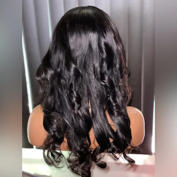 20” HD Lace Frontal Wig – Bombshell Curls